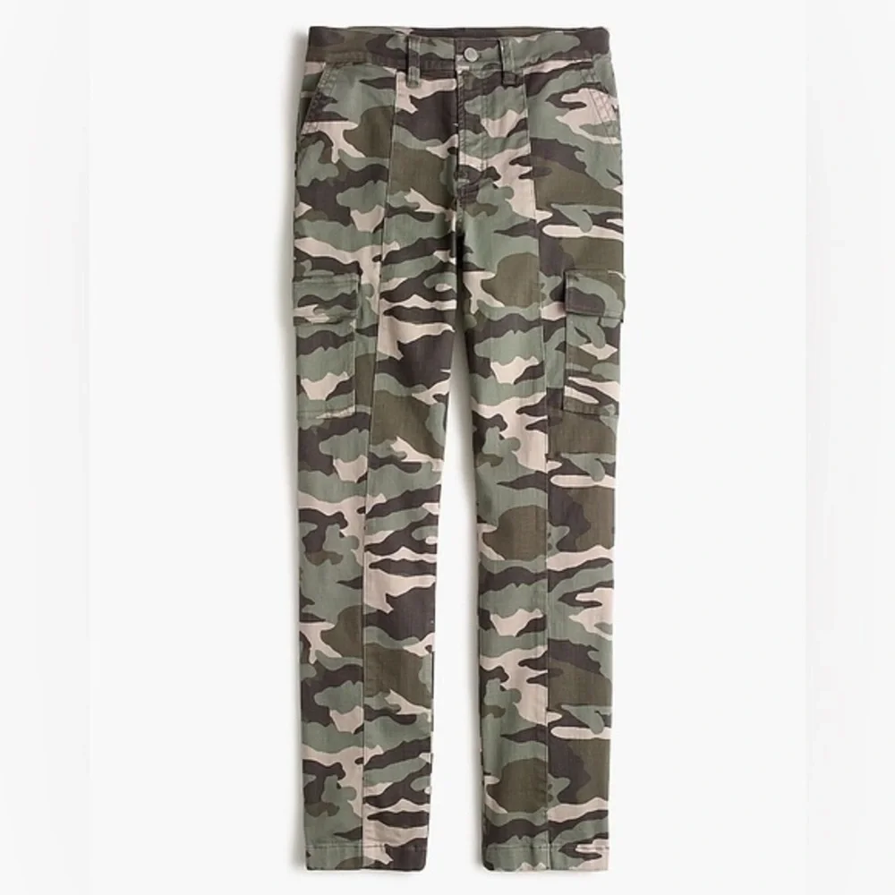 J. Crew Vintage Straight Cargo Pants in Camo Women’s size 25